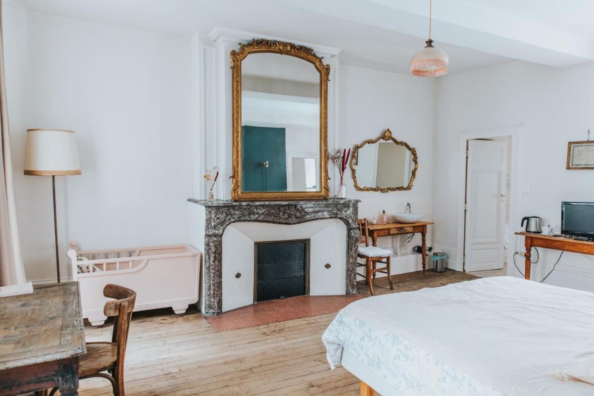 Maison Seraphine - Guest House - Bed And Breakfast ล็อง ภายนอก รูปภาพ