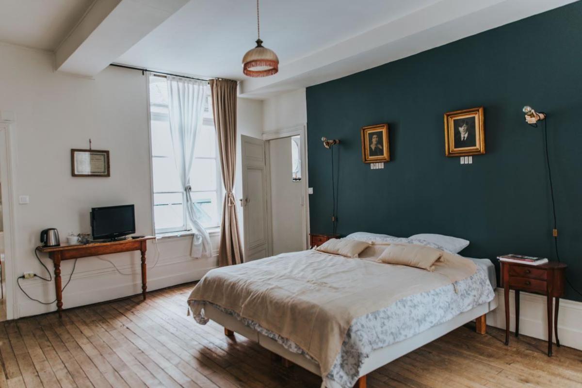 Maison Seraphine - Guest House - Bed And Breakfast ล็อง ภายนอก รูปภาพ