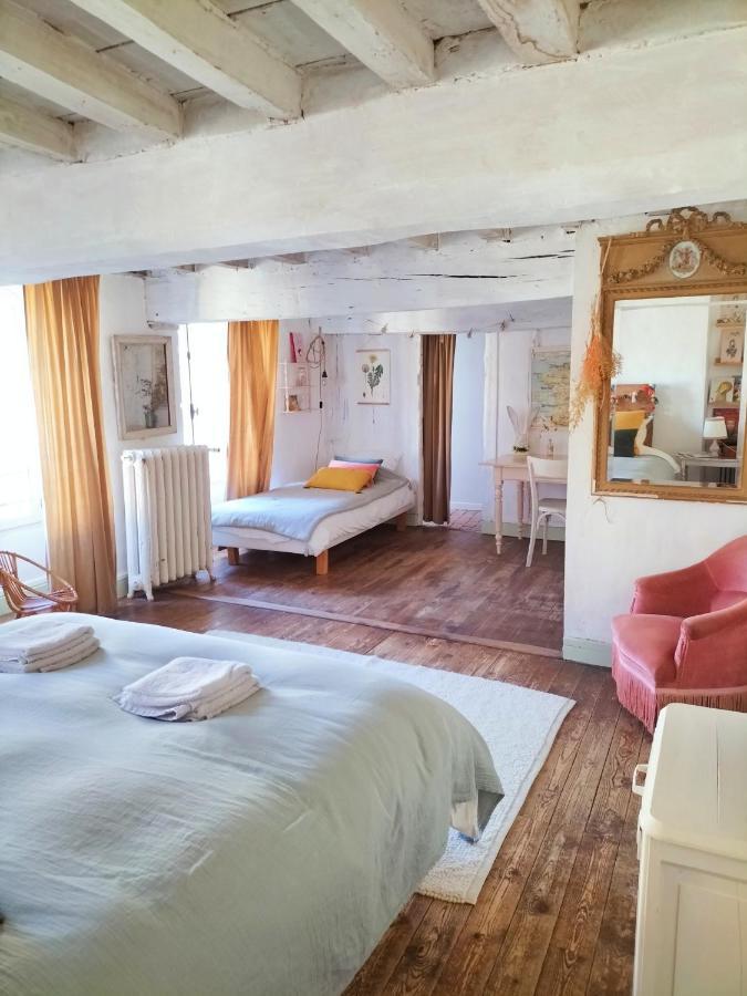 Maison Seraphine - Guest House - Bed And Breakfast ล็อง ภายนอก รูปภาพ