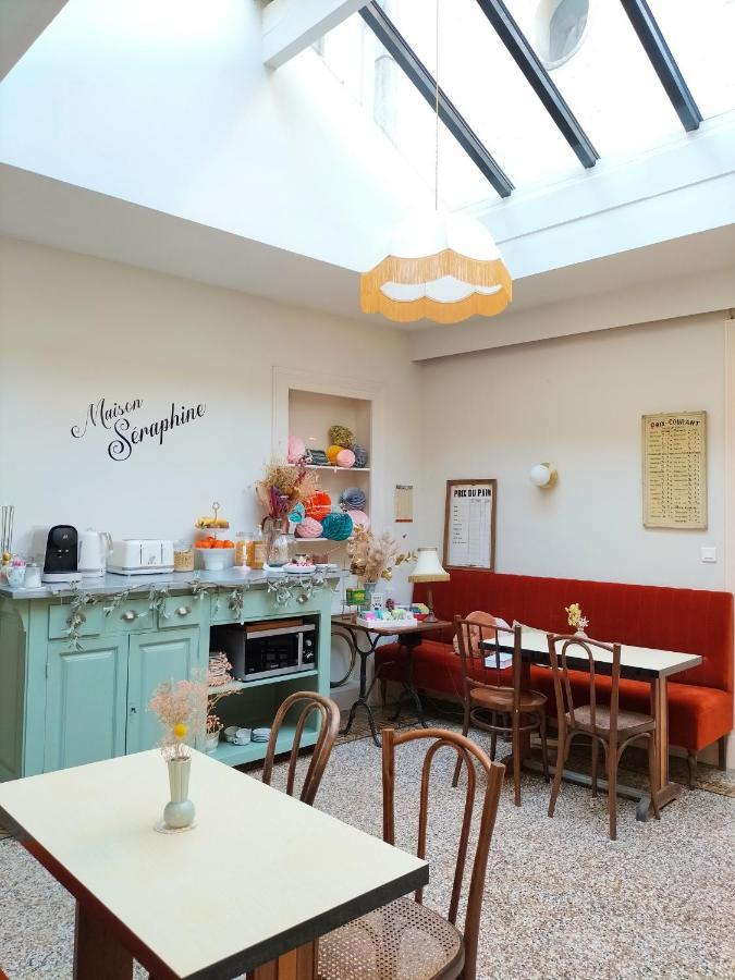 Maison Seraphine - Guest House - Bed And Breakfast ล็อง ภายนอก รูปภาพ